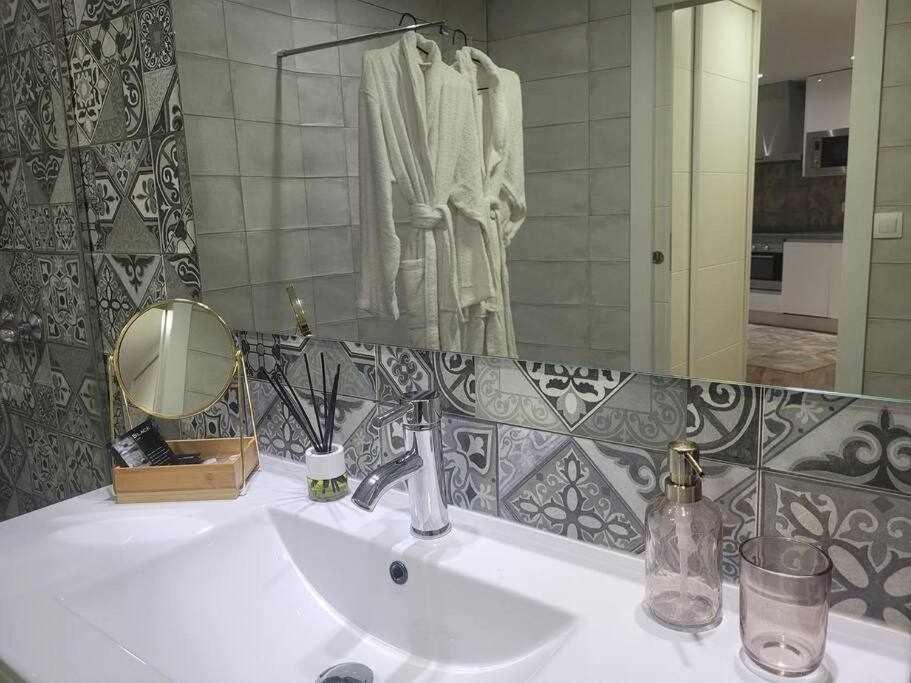 Apartamento Lirio De Agua Granada Centro Lägenhet Exteriör bild